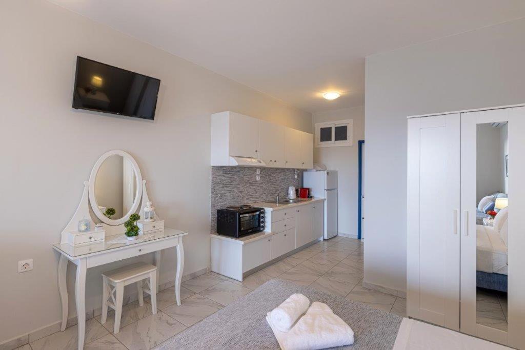 Sea View Studios Finikas  Exterior foto